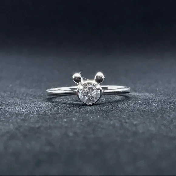 DISNEY ENGAGEMENT RING - Picture 5 of 5